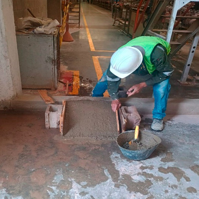 HECHURA DE MURO EN CONCRETO CON RAMPA